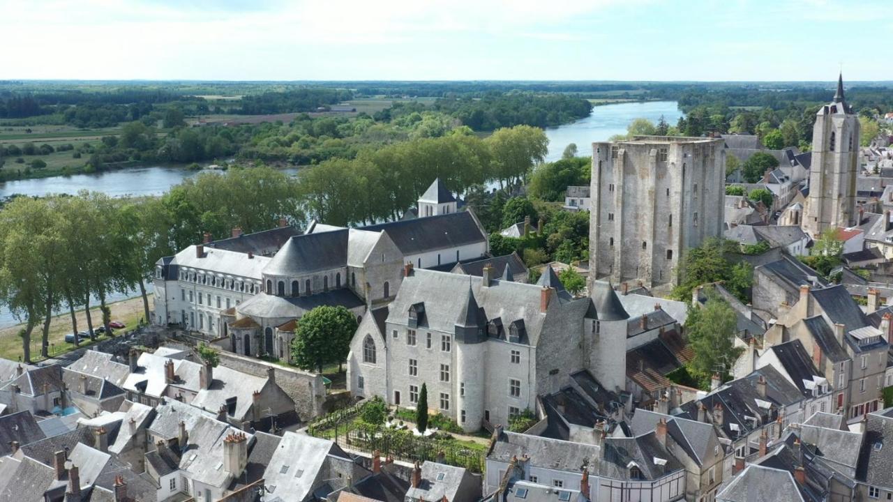La Loge , Nuit Insolite Au Chateau De Beaugency Extérieur photo